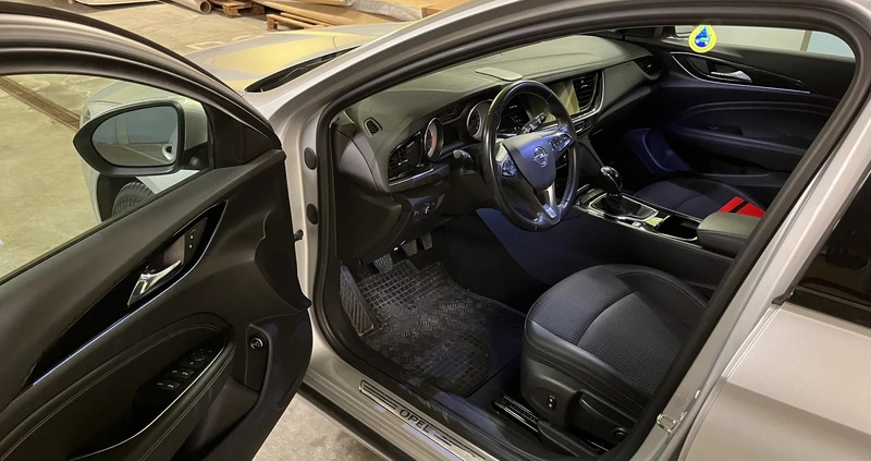 Opel Insignia cena 69900 przebieg: 108800, rok produkcji 2018 z Warszawa małe 436